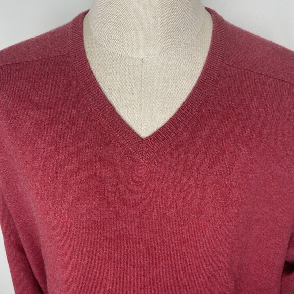Jacobson's Men Cashmere Sweater V Neck  Size XL Red Pullover Shirt - Picture 2 of 4